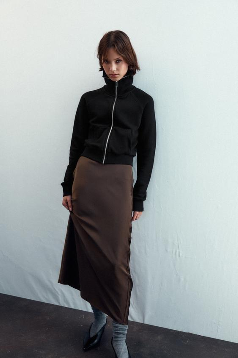 ZARA АТЛАСНАЯ ЮБКА МИДИ, ШОКОЛАДНЫЙ