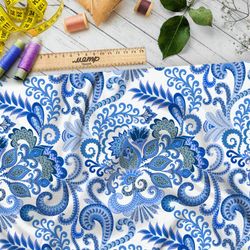 Ткань штапель крупная плотная гжель на белом фоне