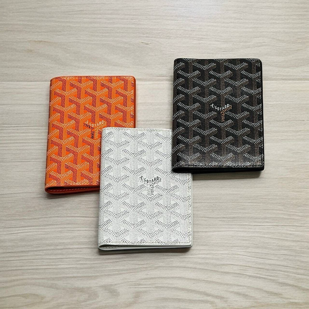 Обложка для паспорта Goyard