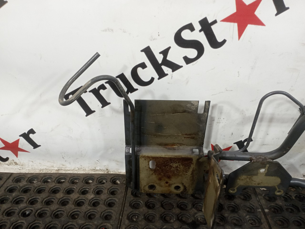 Кронштейн кранов