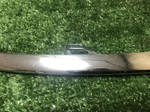 Молдинг переднего бампера Mercedes S W222 (17-20)