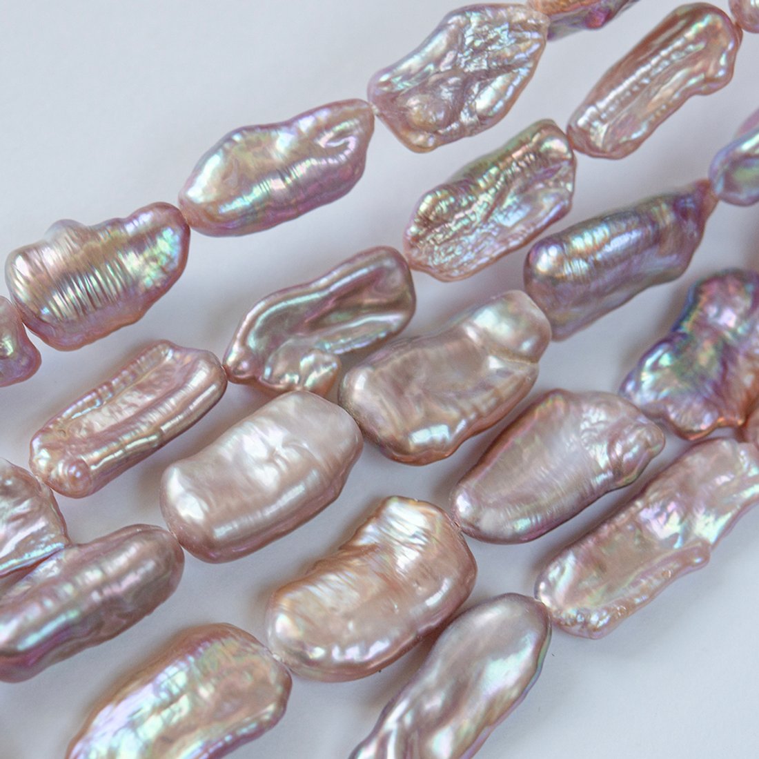 Жемчуг культивированный "Бива", розово-лиловый, с эффектом хамелеона, 14-25мм