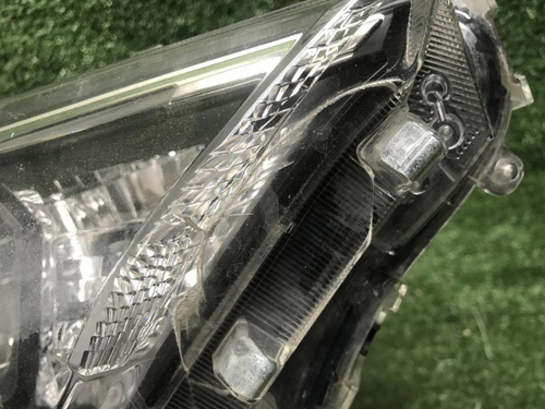 Фара правая Toyota RAV4 5 XA50 (18-нв) LED