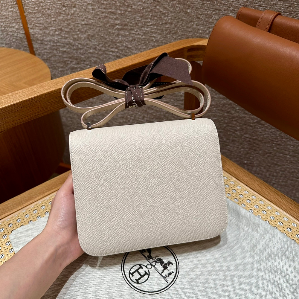 Hermes Constance 18