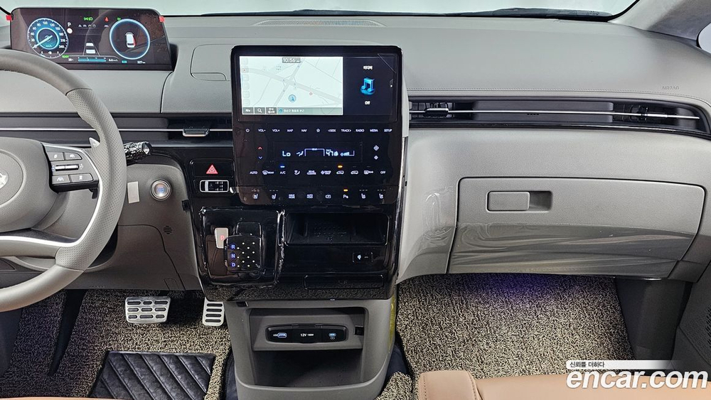 Hyundai Staria HEV 1.6 Lounge 7-и местный (04.2024)