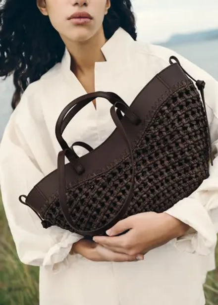 POLENE СУМКА CYME RAFFIA MINI, ЦВЕТ ЧЕРНОГО ДЕРЕВА