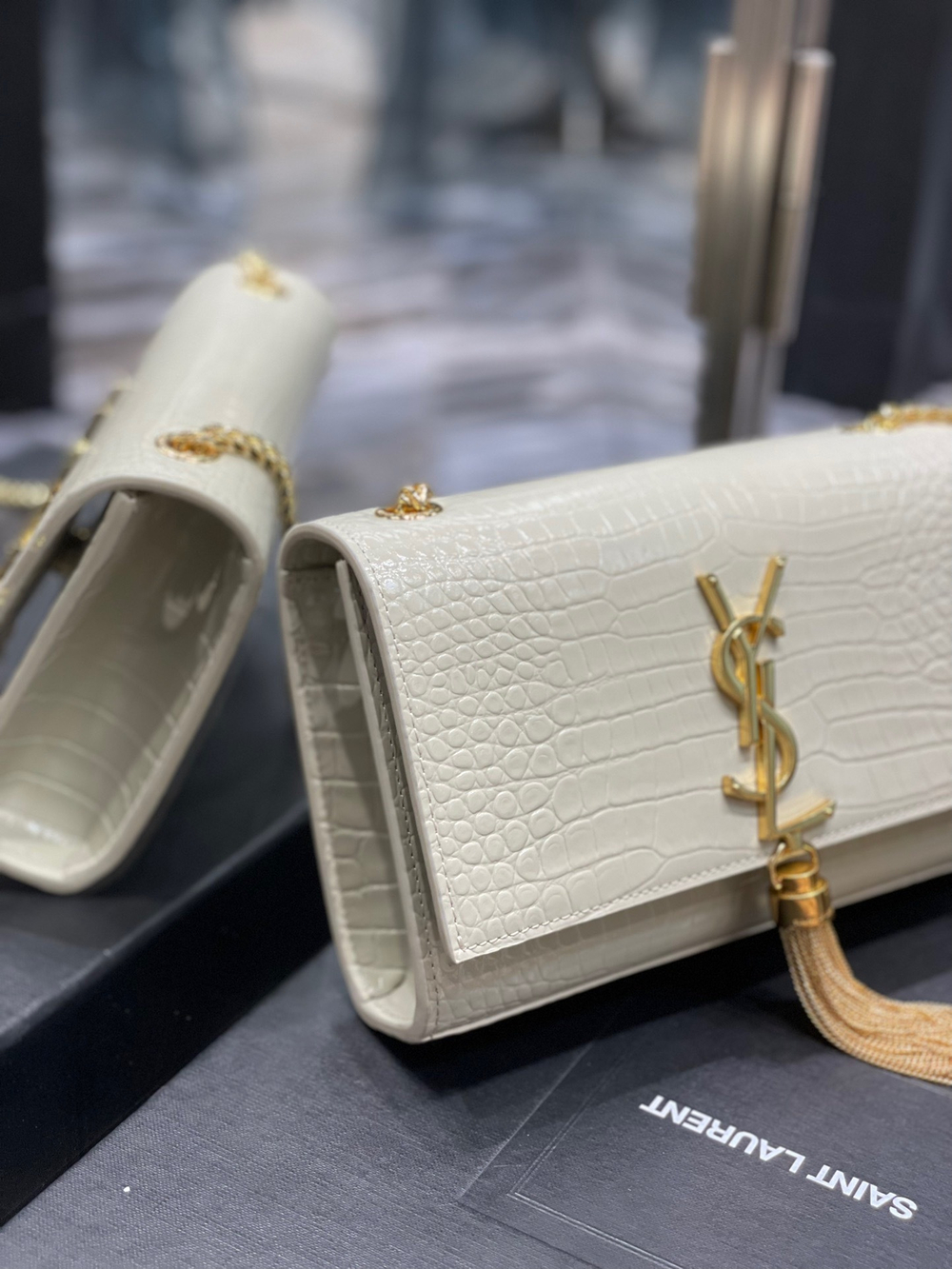 Saint Laurent Kate Small Bag 20 cm