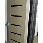 Дверь входная Лабиринт URBAN 01 - Беленый дуб, стекло черное металлическая