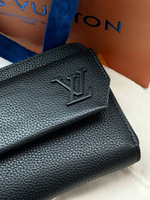 Клатч Louis Vuitton