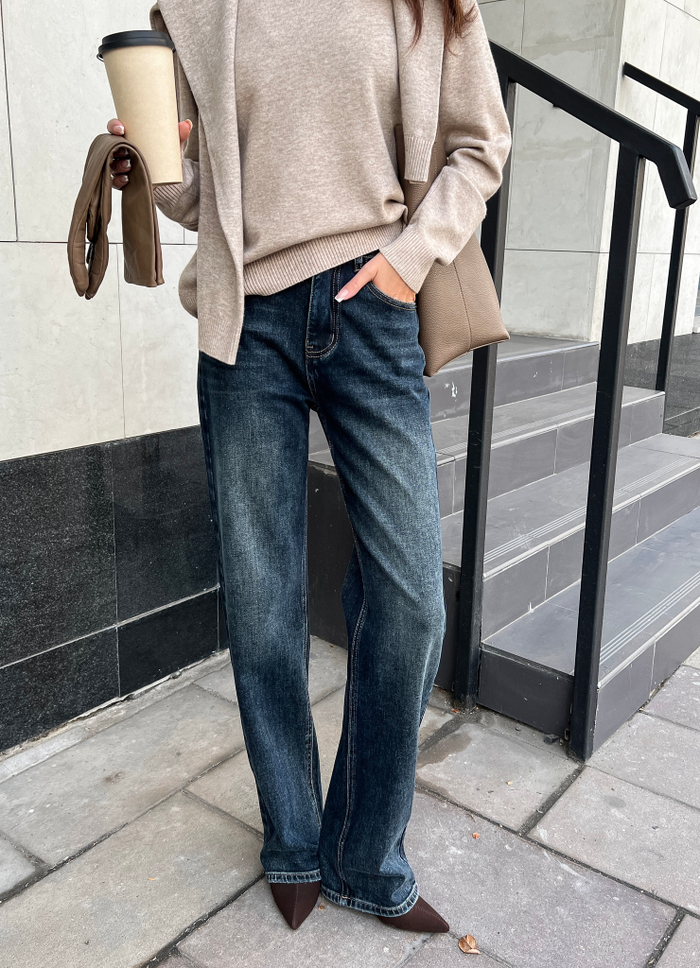 Джинсы Straight fit