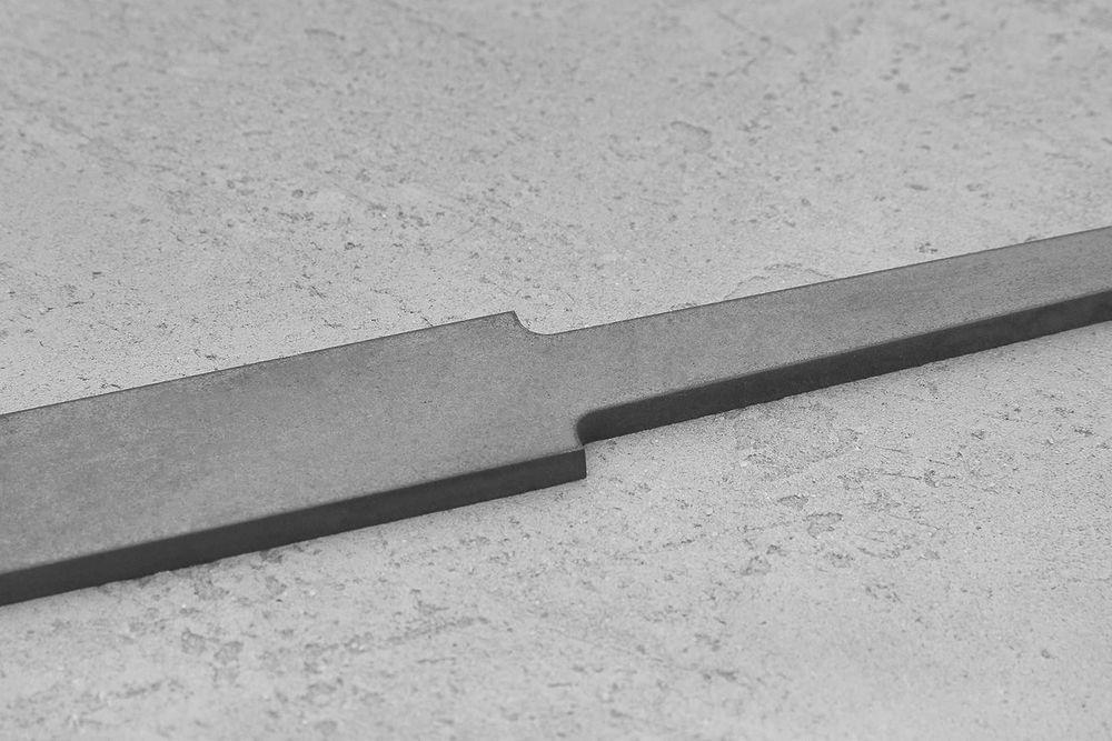 Заготовка для ножа, сталь K110 3,9мм. Модель "Финка Р-I" с клинком 120мм, ТО 60-61HRC