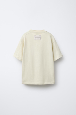 ZARA ОДНОТОННАЯ ФУТБОЛКА С НАШИВКОЙ, ЗЕЛЕНЫЙ