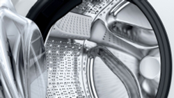 Стиральная машина Bosch WAXH2E0LSN