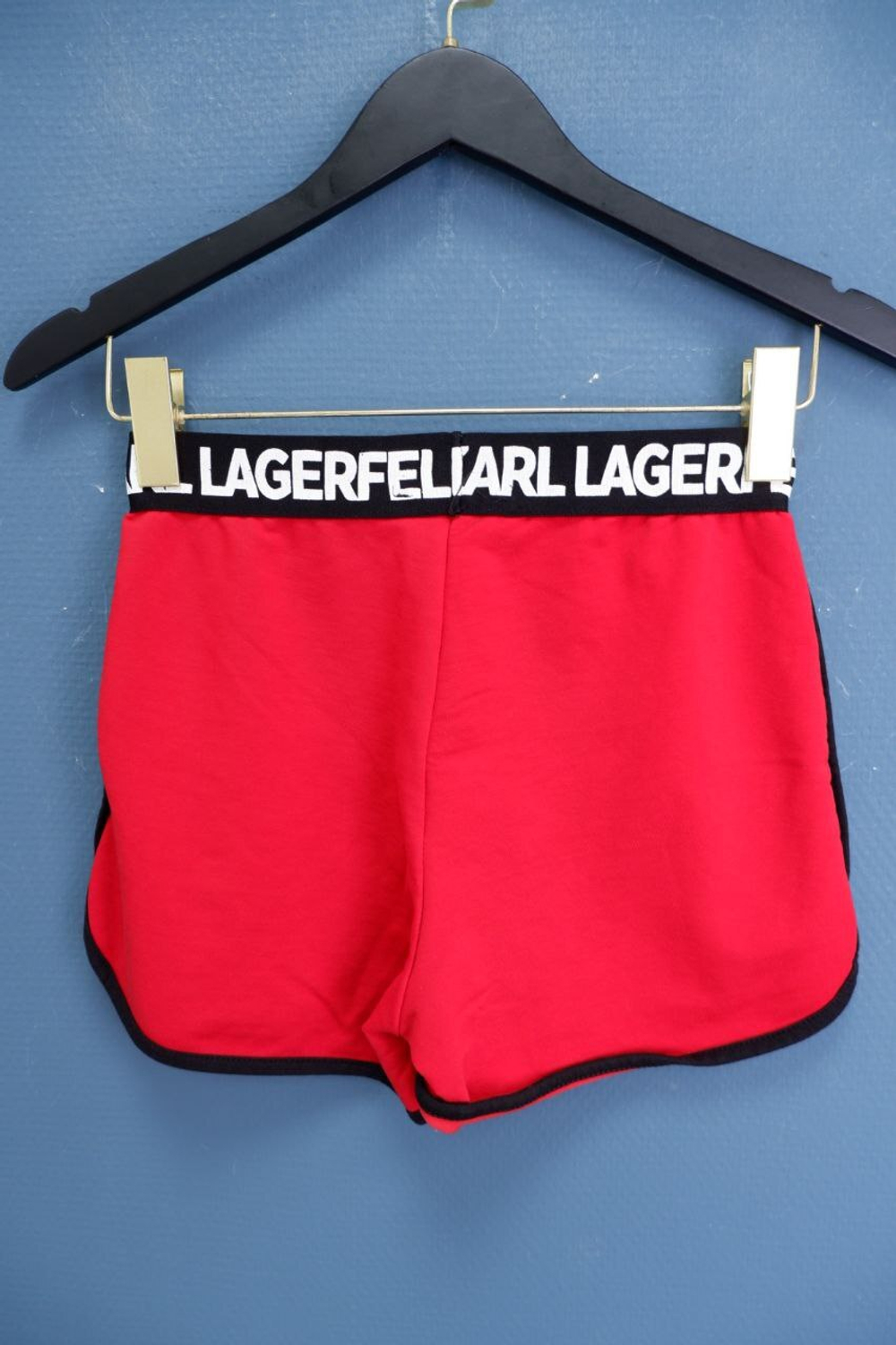 Костюм Karl Lagerfeld с шортами на 14-15 лет