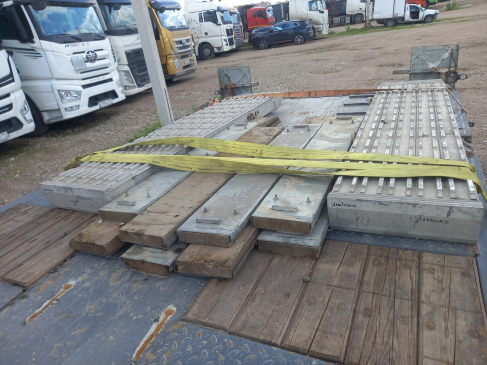 ДЕЛО Техники 9835* Полуприцеп тяжеловоз 5 осей 9835-0000050-03 (Раздвижной)