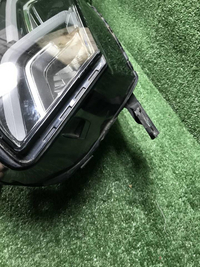Битая Фара правая Geely Coolray (2019-2023) LED