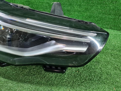 Фара правая Opel Grandland (2017-2021) LED