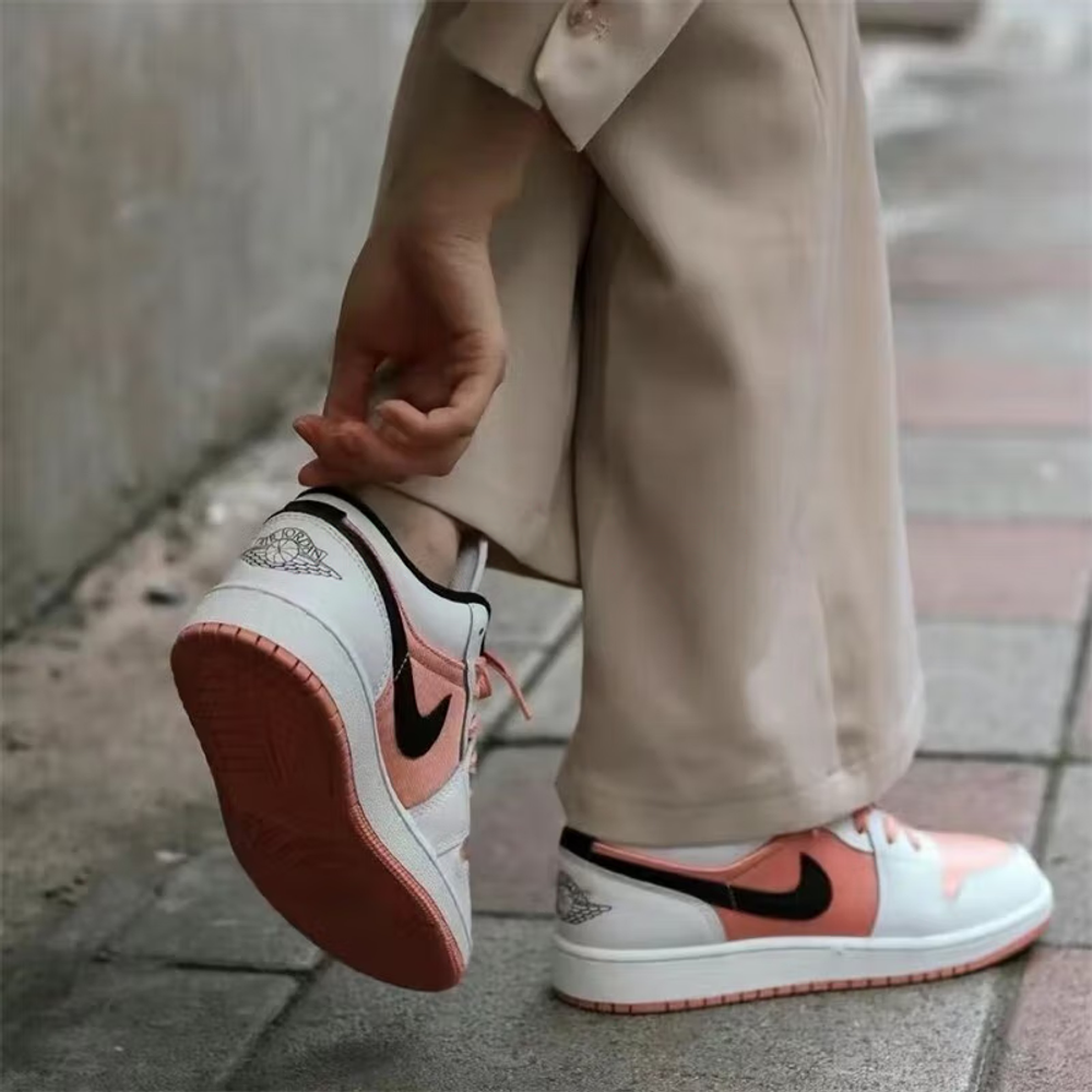 Jordan 1 Low White Light Madder Root GS