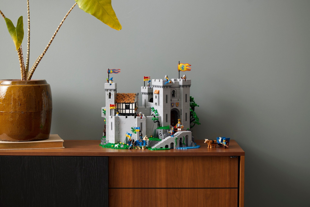 Конструктор LEGO Castle 10305 Замок