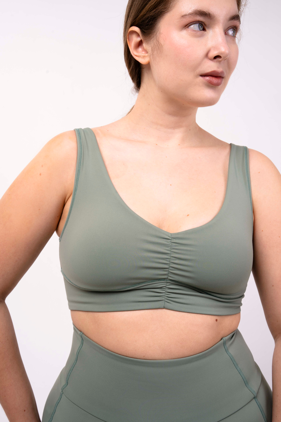 Спортивный топ №22 для небольшой и средней груди