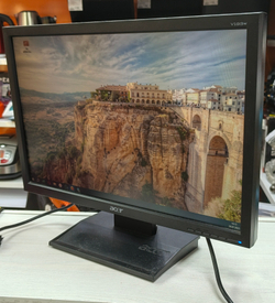 Монитор Acer V193W