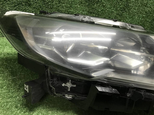 Фара правая Nissan X-Trail T32 (2017-2022) LED