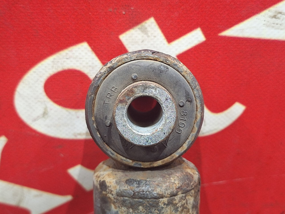 Амортизатор передний