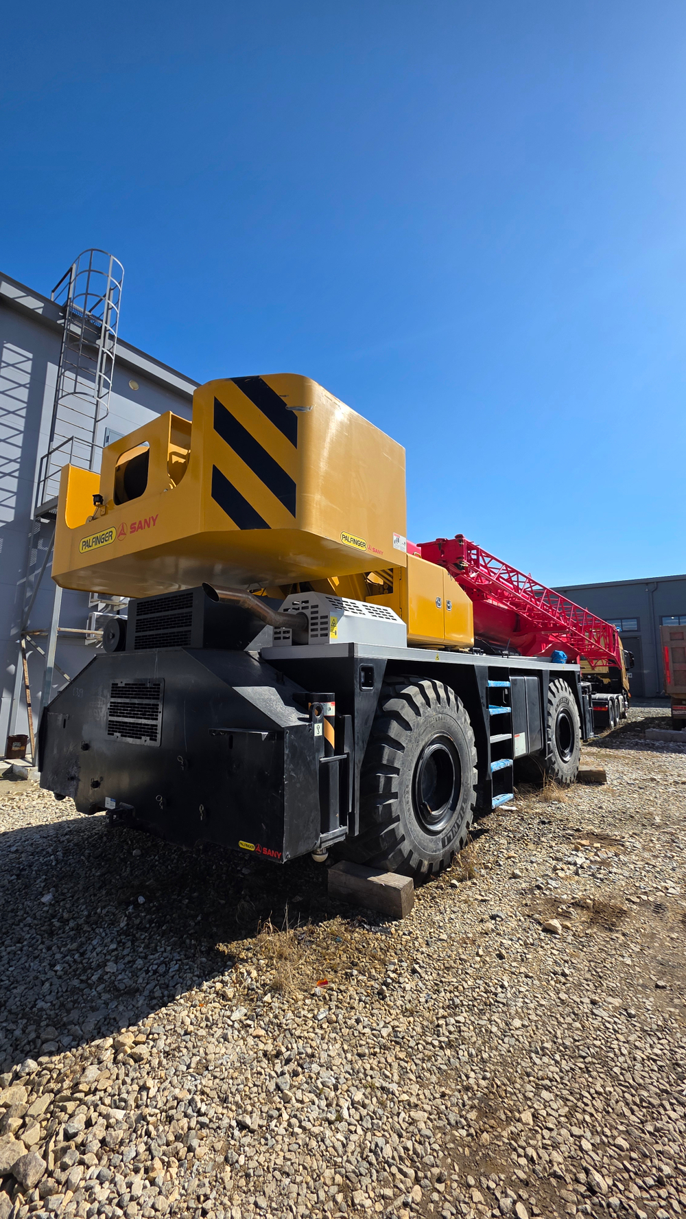 SANY SRC* Кран стреловой SRC800T (Дизельный, 6,7 л, 264 л.с., АТ)