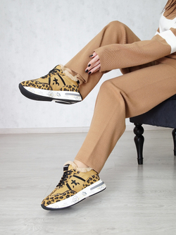 Кроссовки женские зимние