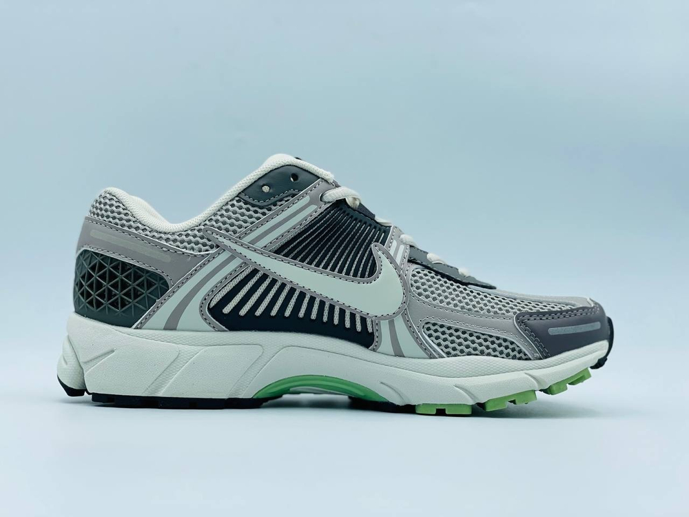 Кроссовки мужские Nike Air Zoom Vomero 5 Cobblestone