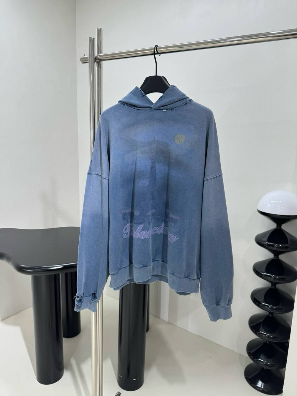 Толстовка Balenciaga
