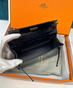 Сумка Hermes Kelly Pochette из глянцевой крокодильей кожи темно-синяя