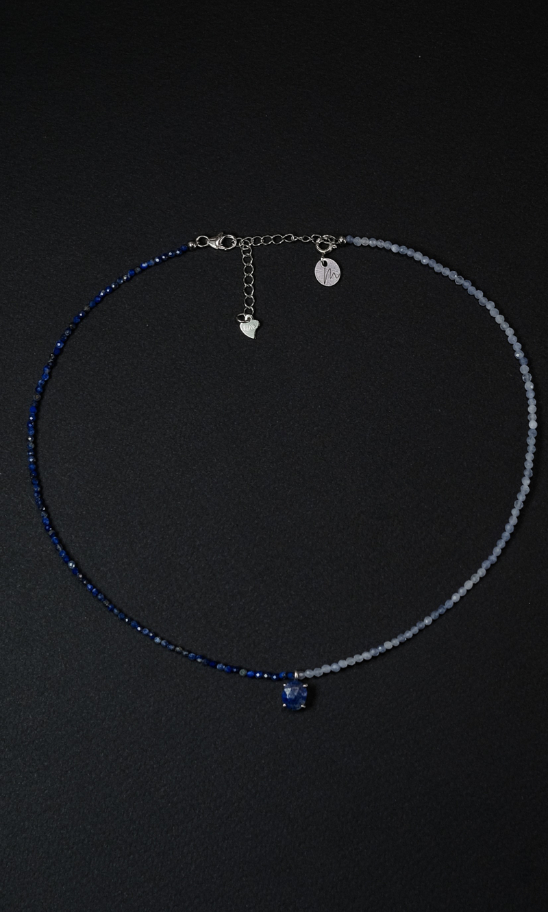 Чокер "Memo Duo" из лазурита, танзанита, с подвесом из лазурита 35 см