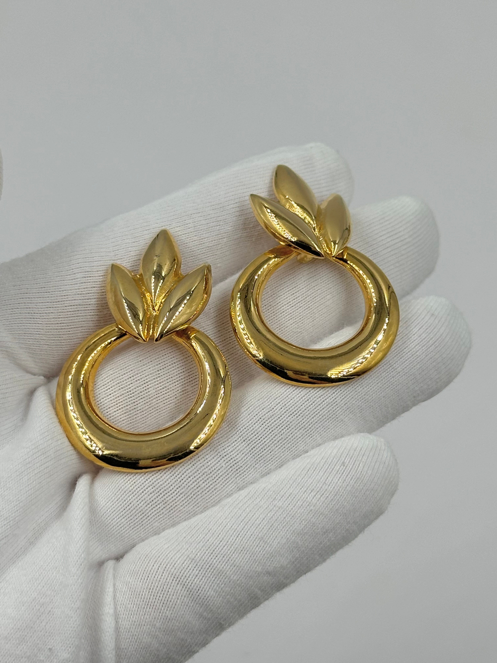 Крупные серьги с подвесками