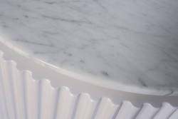 Тумба под телевизор 200x47х52 см Garda Decor Luchianoмраморная столешница