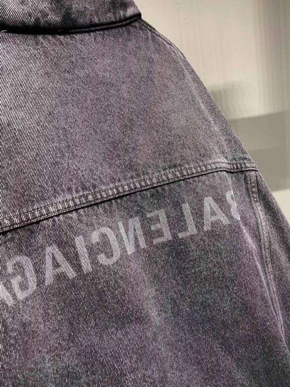 Джинсовая куртка Balenciaga