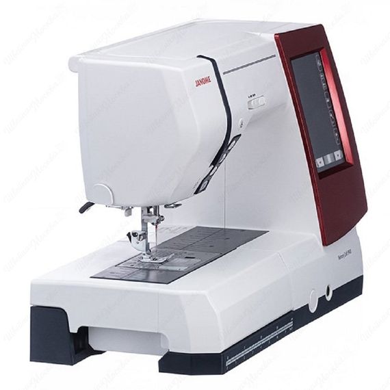 Швейно-вышивальная машина Janome Memory Craft 9900
