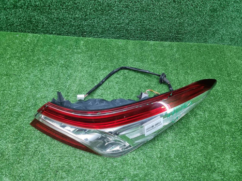 Фонарь правый внешний Toyota Camry XV70 17-нв LED