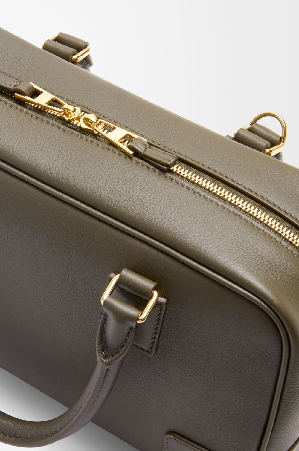 Loewe Сумка Amazona 23 из телячьей кожи наппа, темный хаки
