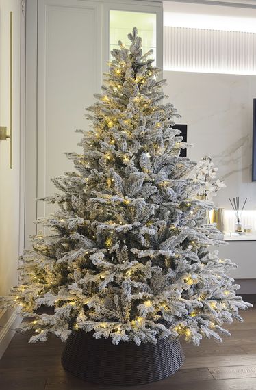 Искусственная ель Монблан Люкс 215 см с освещением