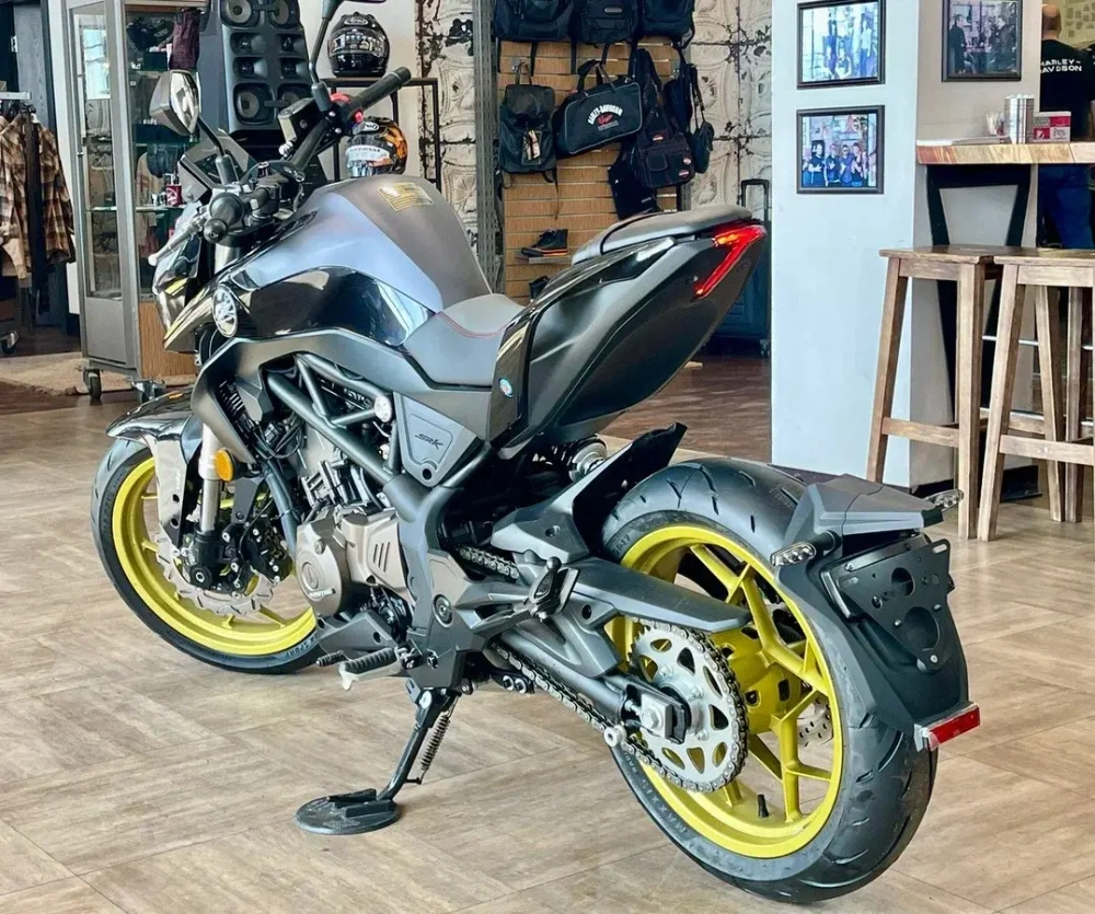 QJMOTOR SRK 400