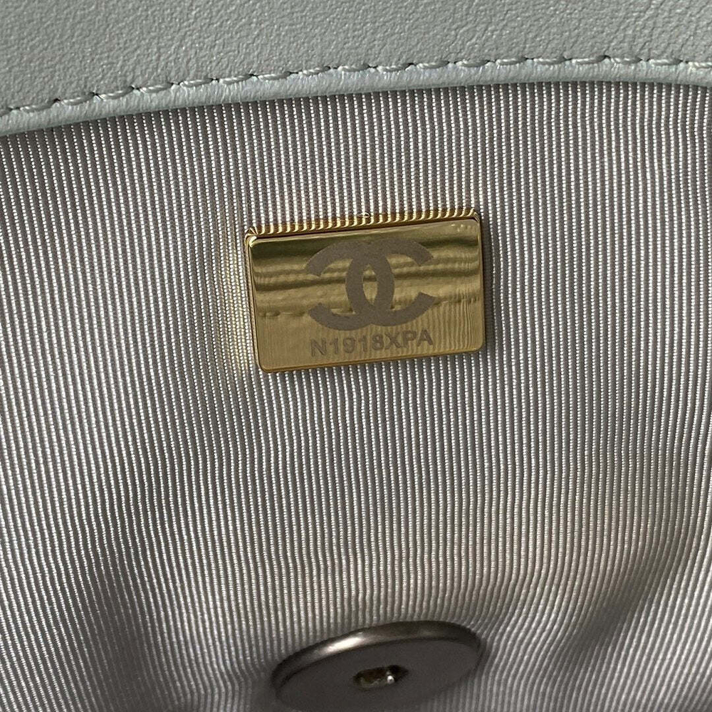 Chanel 19 Large 30 cm