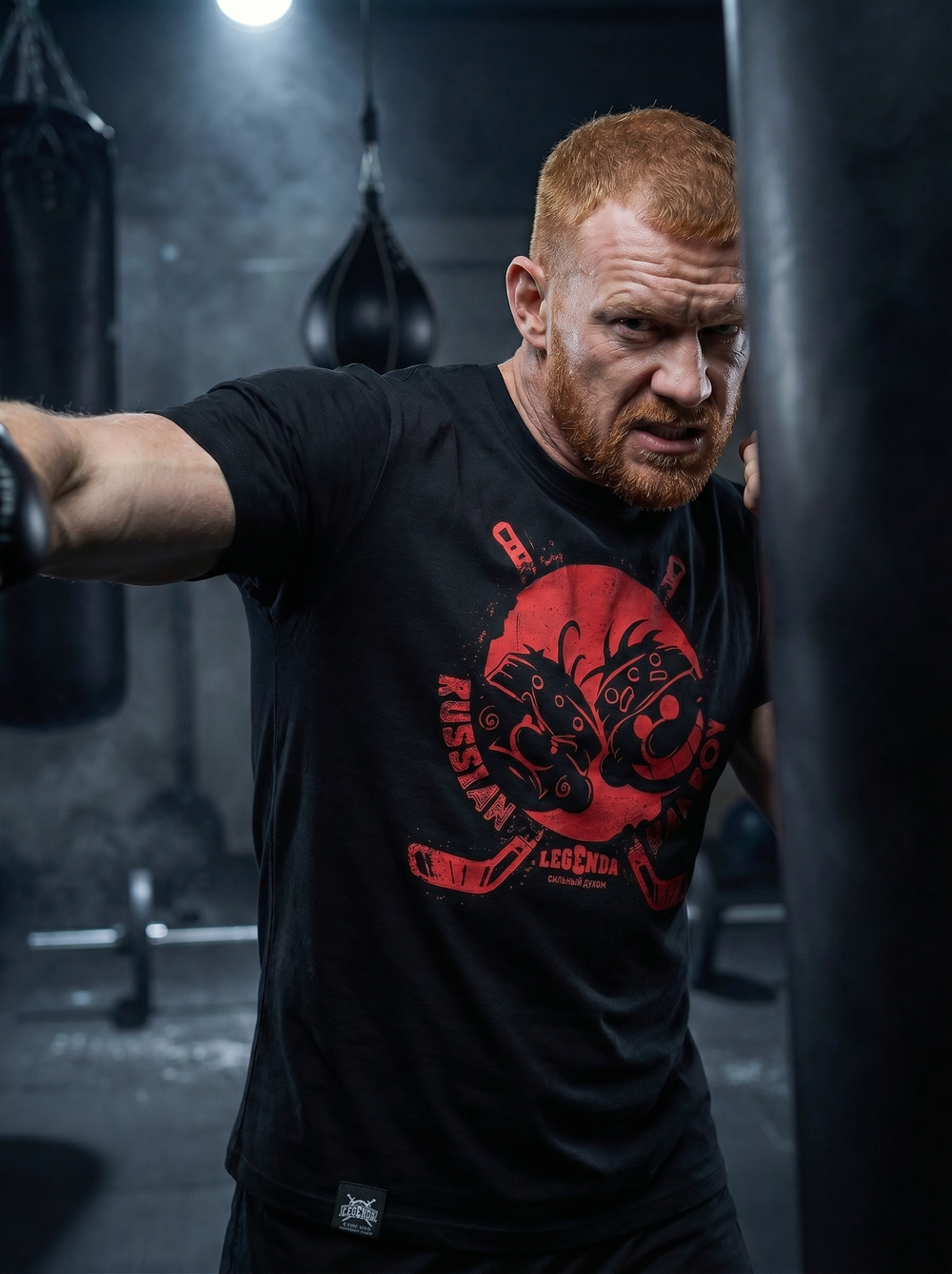 Футболка спортивная хлопковая мужская черная LEGENDA Хоккеисты красные