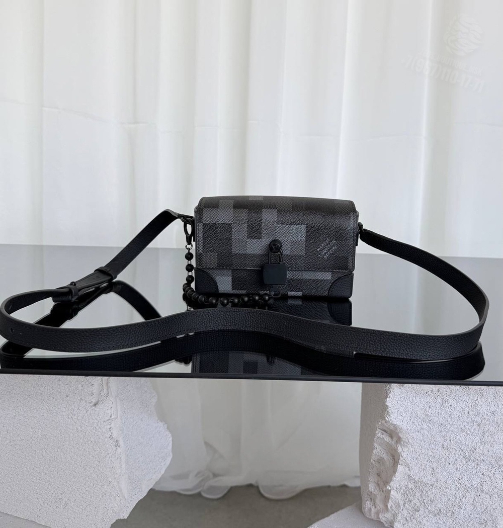 Сумка через плечо Louis Vuitton