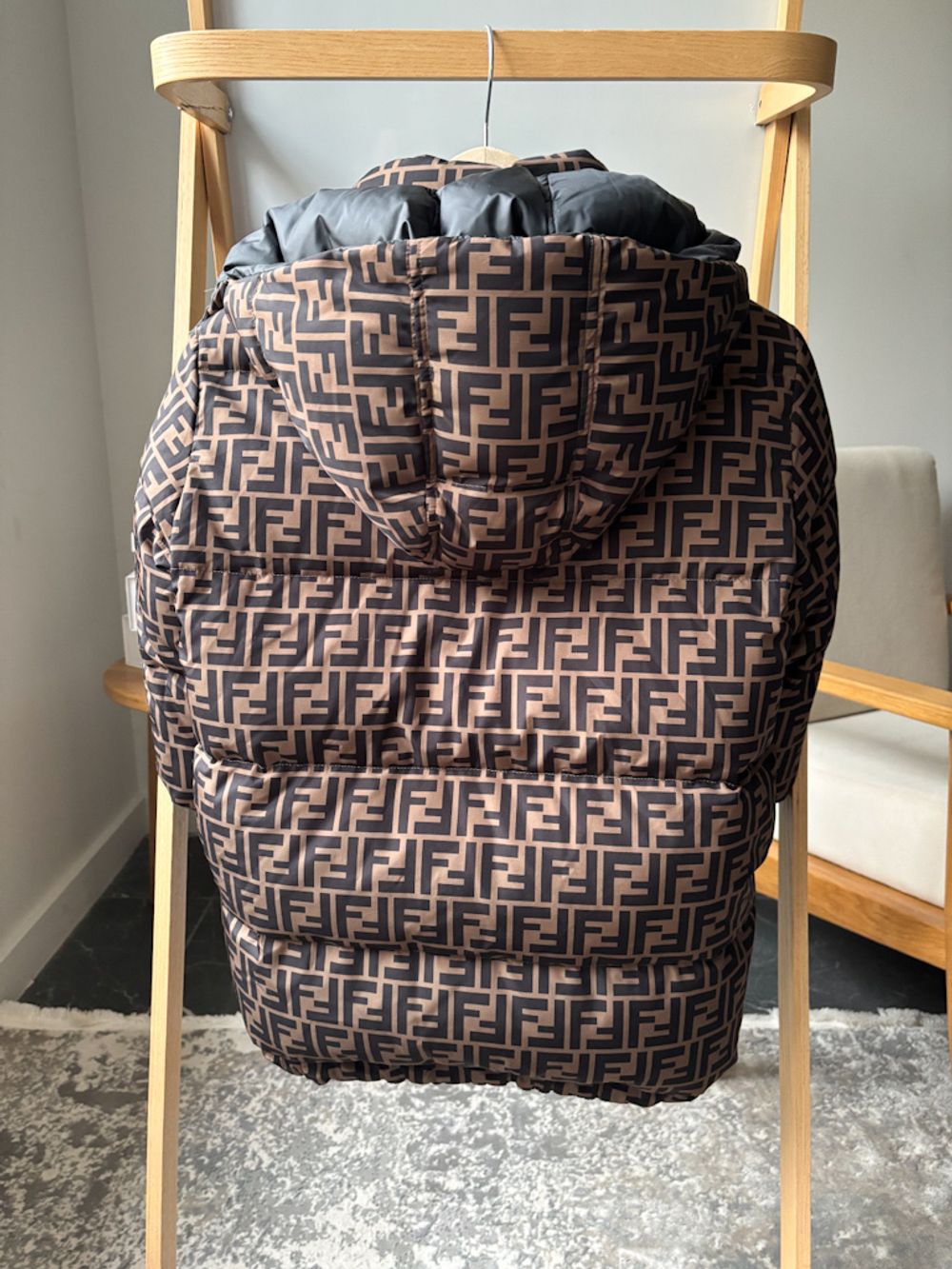 Пуховик Fendi, 116