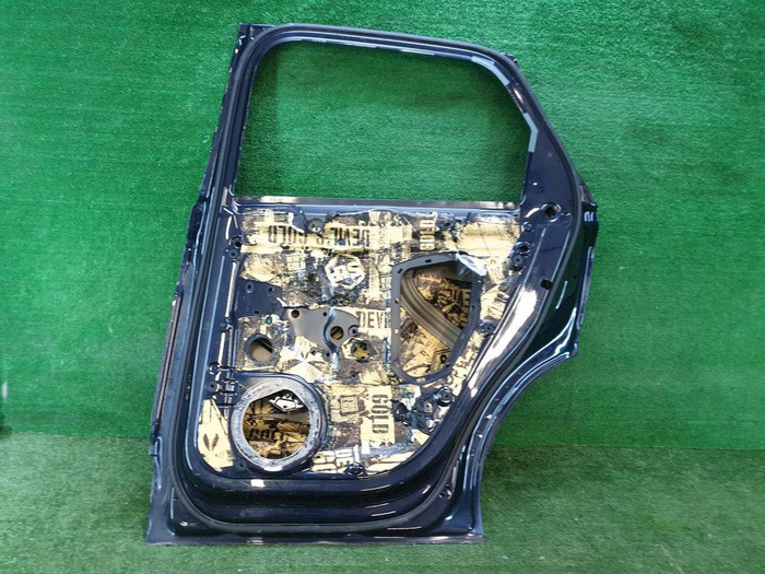 Дверь задняя правая Bentley Bentayga (2015-н.в.)