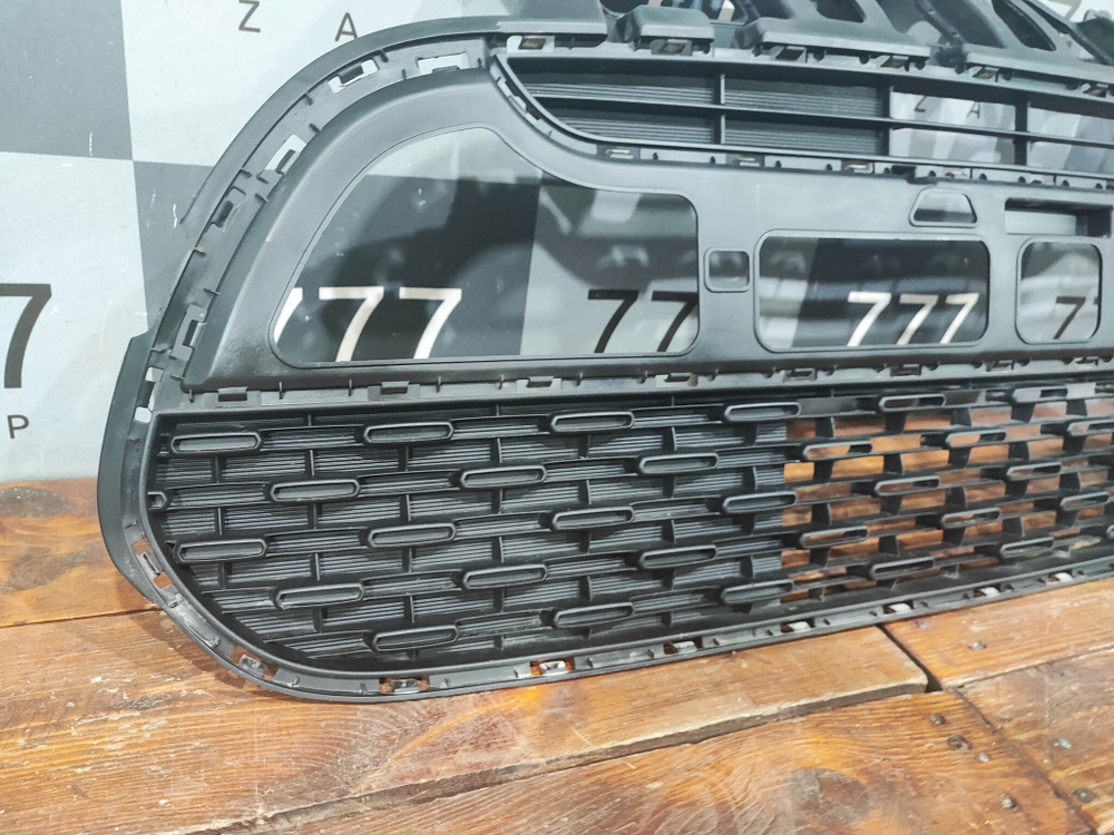 Решетка переднего бампера Kia Picanto 3 (JA) 17-нв Б/У Оригинал 86562G6010