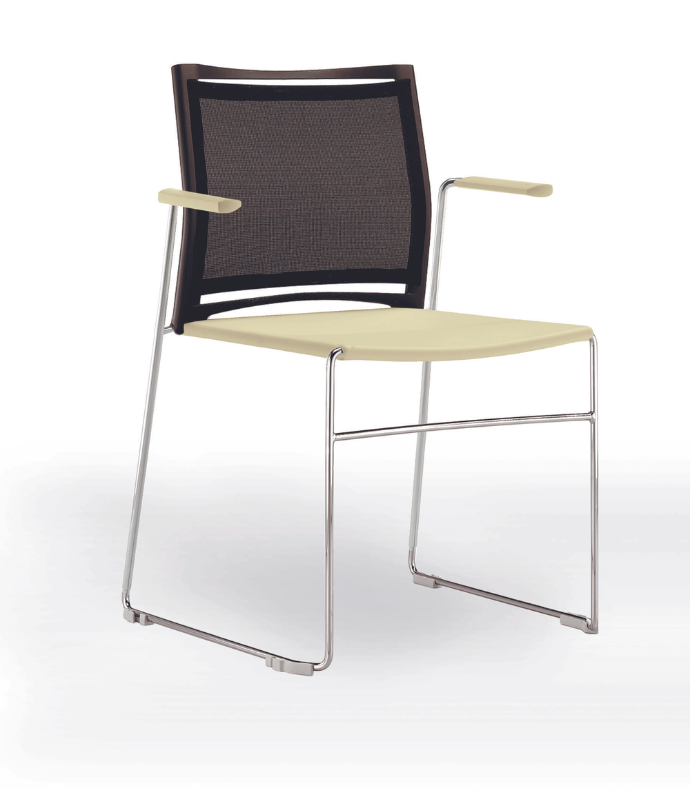 Web стул на полозьях с подлокотниками и спинкой-сеткой