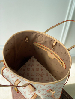 Louis Vuitton Neverfull MM