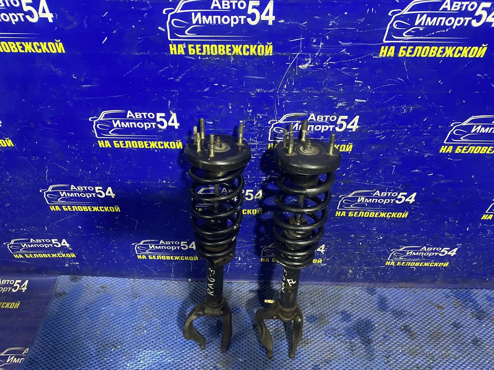 Стойка передняя левая Honda ODYSSEY 2001